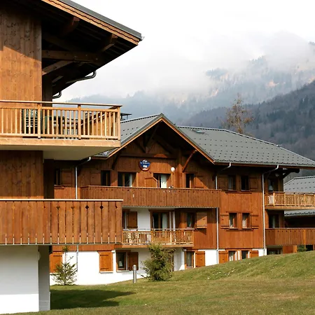 Holiday park Lagrange Vacances Les Fermes De 3*